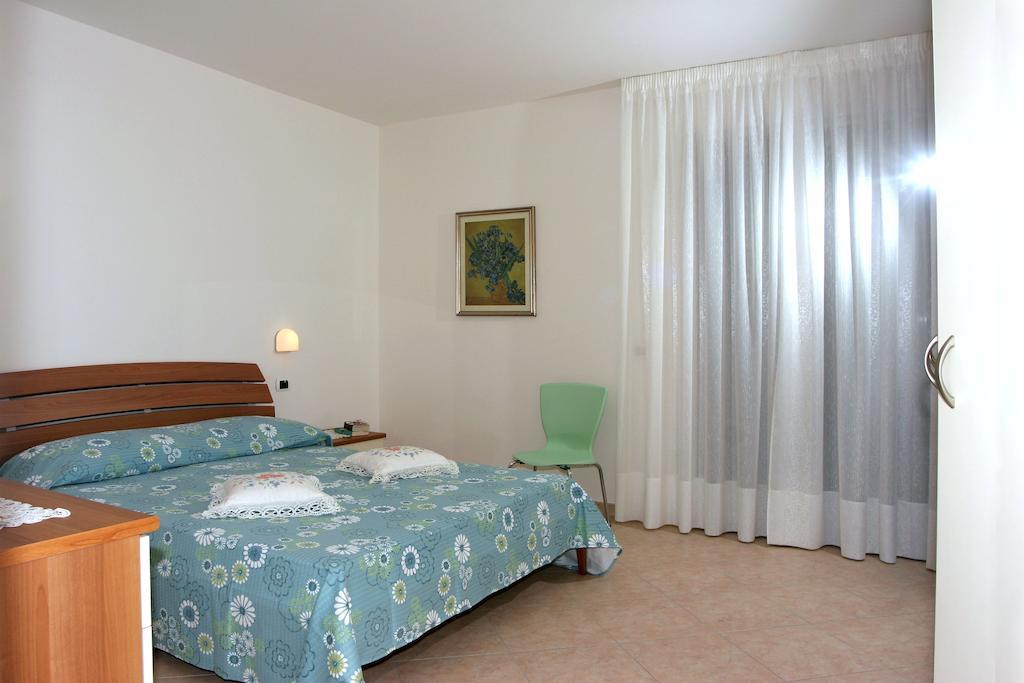 Verde Mare "Appartamenti Per Vacanze" Tortoreto Exterior photo